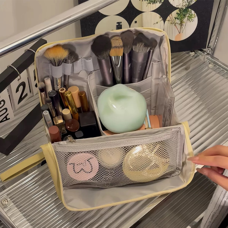 Ultimate Travel Make-Up Bag