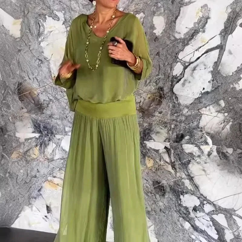 Susan - Two-Piece Set V-Neck