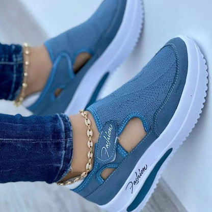 Sneakers- Moon